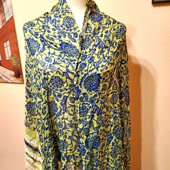 Floral Stripe Wrap Scarf - Picture 3 of 3